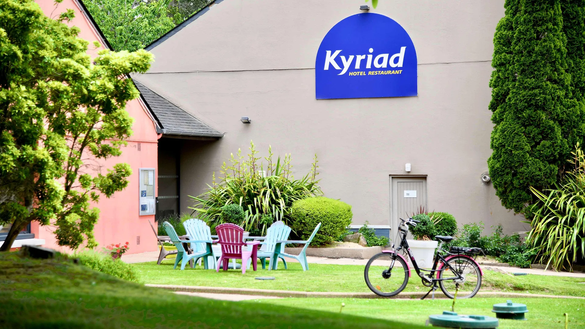 Kyriad Lannion-Perros-Guirec Hotel 3*, Lannion