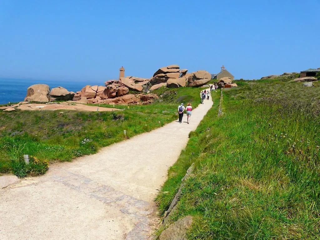 Kyriad Lannion-Perros-Guirec Hotel